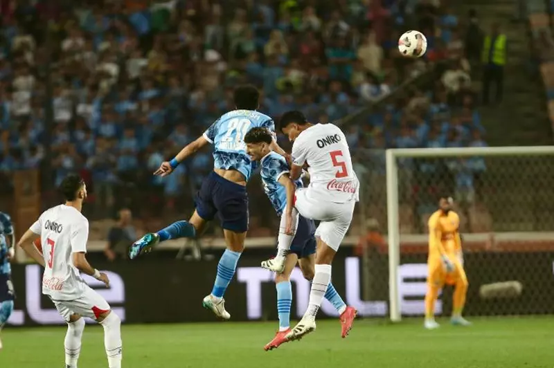 التحدي الأبرز: الزمالك يسعى لاستعادة لقبه المفضل في مواجهة بيراميدز ضمن بطولة الـ1000 يوم