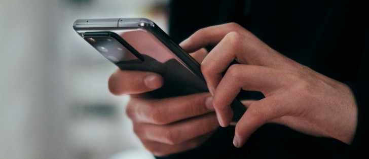 الهواتف الذكية تتصدر حركة الإنترنت عالميًا: نظرة على أحدث البيانات