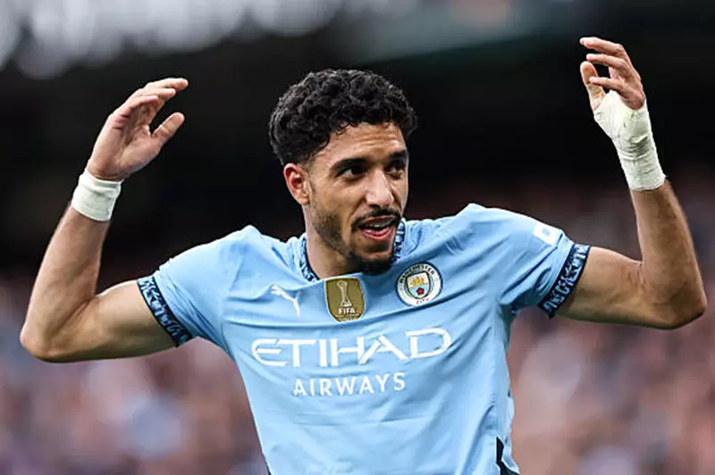ترقب في مانشستر سيتي: هل يضمه الفريق لاعب عربي جديد قبل كأس العالم للأندية؟